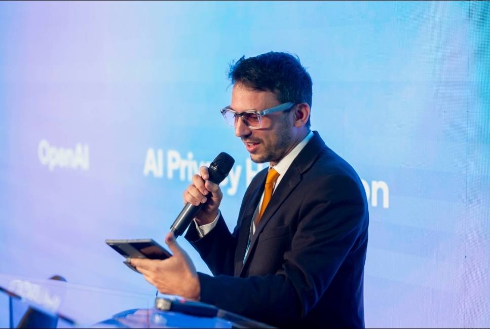 Francesco Capparelli durante un intervento pubblico